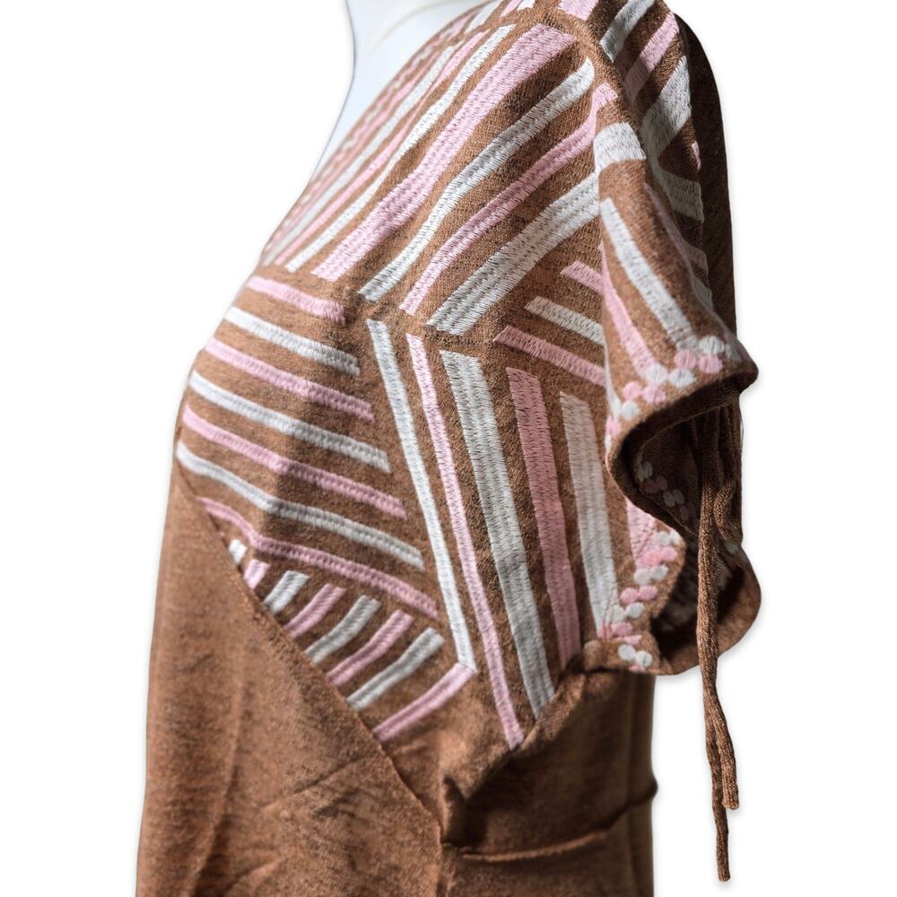 Savanna Jane Knit Top Womens M Embroidered Boho V-Neck Pink and Tan Festival NWT - Picture 5 of 16